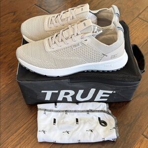 TRUE Linkswear All Day Knit 3 Breathable Women's Golf Shoes/bag/golf towel sz 9